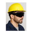 نمای جانبی عینک ایمنی لنز دودی توتاص مدل Totas ATBM | ایمنکس